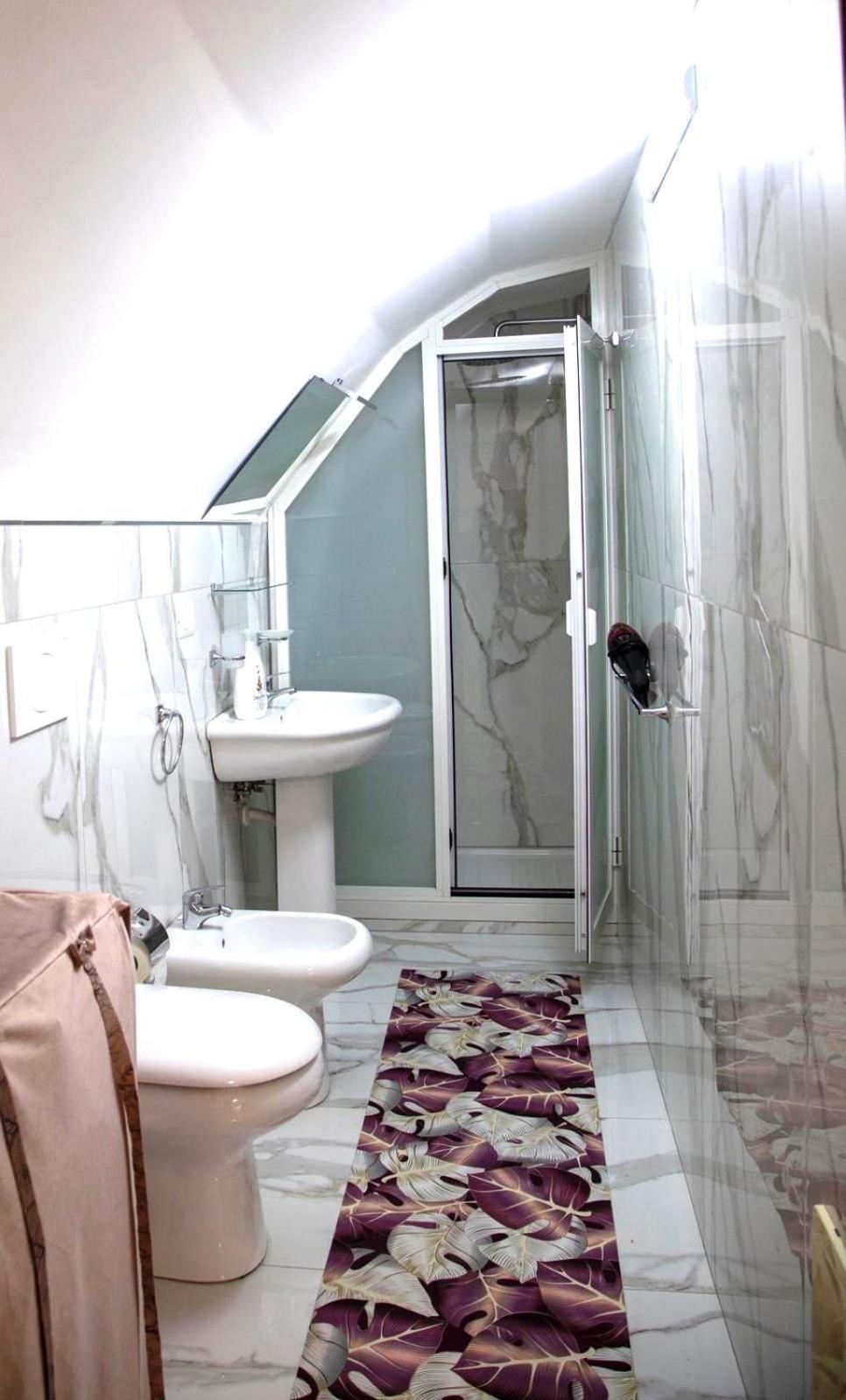 Tiluri Apartment Napoli Bagian luar foto