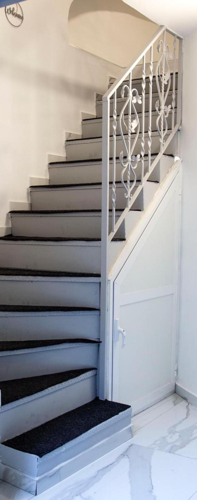 Tiluri Apartment Napoli Bagian luar foto